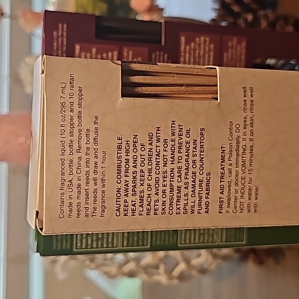 CLOSET CLOSING ~~ Pier 1 - Reed Diffusers - Picture 12 of 12